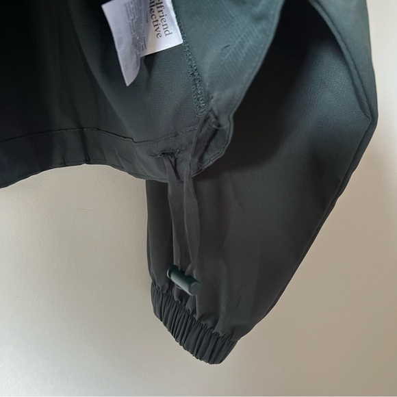 girlfriend collective Hummingbird Half Zip Windbreaker Jacket Moss Green - Picture 14 of 15